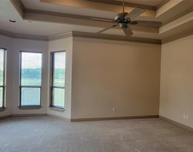 856 Merion Drive - Photo Thumbnail 19