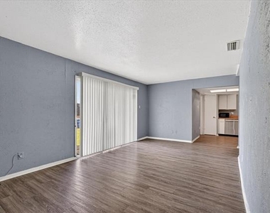 1406 Yukon Drive - Photo Thumbnail 1