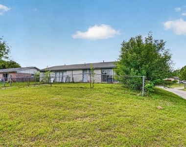 1406 Yukon Drive - Photo Thumbnail 25