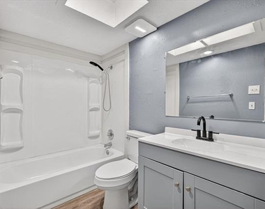 1406 Yukon Drive - Photo Thumbnail 17
