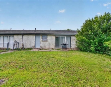 1406 Yukon Drive - Photo Thumbnail 24
