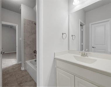14336 Gatewood Lane - Photo Thumbnail 17