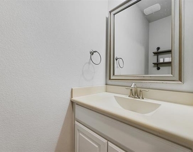 14336 Gatewood Lane - Photo Thumbnail 11
