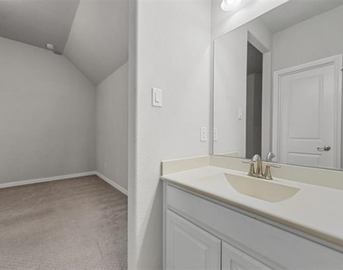 14336 Gatewood Lane - Photo Thumbnail 19