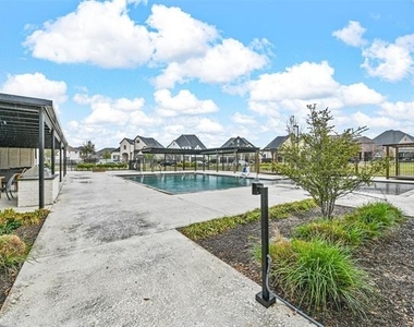 14336 Gatewood Lane - Photo Thumbnail 24