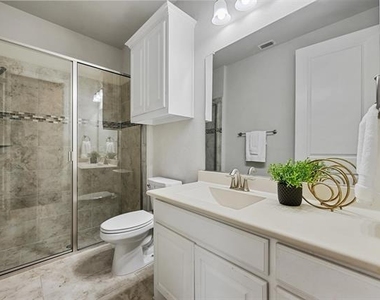 14336 Gatewood Lane - Photo Thumbnail 9