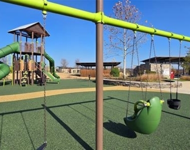 8512 Heard Hill Drive - Photo Thumbnail 7