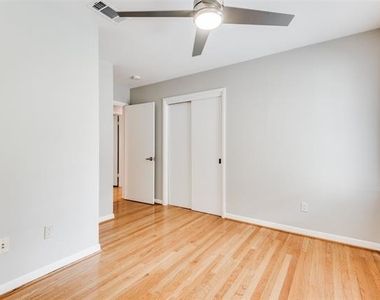 2012 Atlantic Street - Photo Thumbnail 4