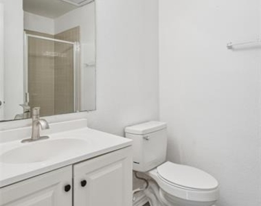 781 Pierre Lane - Photo Thumbnail 18
