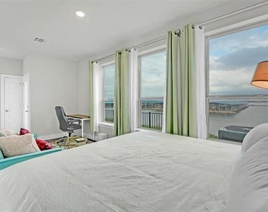 1121 Marc Place - Photo Thumbnail 28