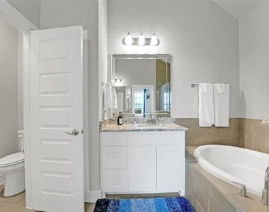 1121 Marc Place - Photo Thumbnail 19