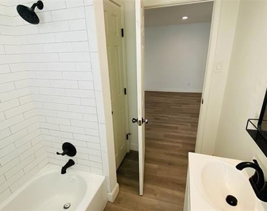 5003 Bryan Street - Photo Thumbnail 8