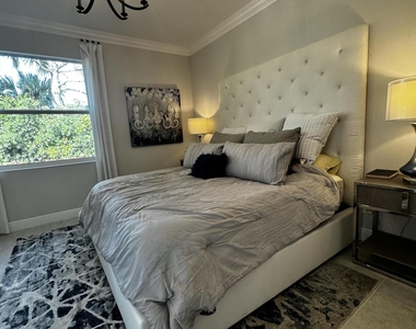 6008 Bella Rosa Lane - Photo Thumbnail 17