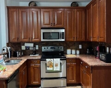 144 Blue Grotto Drive - Photo Thumbnail 11
