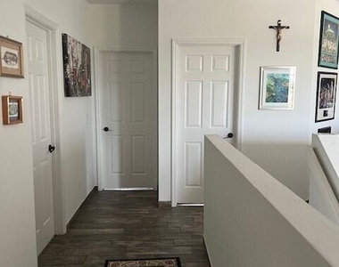 144 Blue Grotto Drive - Photo Thumbnail 20