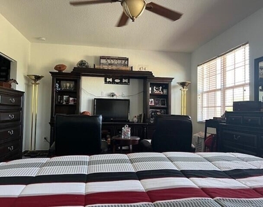 144 Blue Grotto Drive - Photo Thumbnail 23