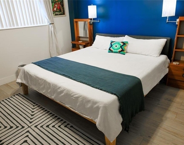 1777 Se 15th Street - Photo Thumbnail 5