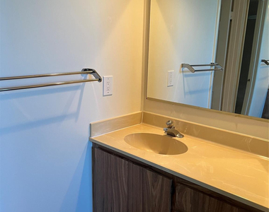1526 Whitehall Drive - Photo Thumbnail 15