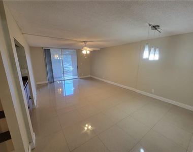 404 Nw 68th Avenue - Photo Thumbnail 1