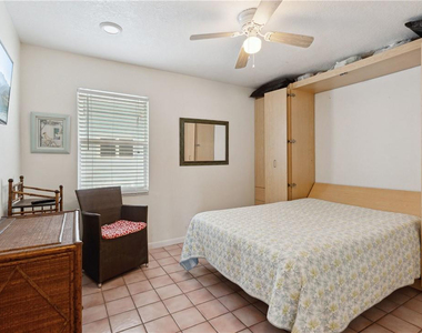 301 Van Buren Street - Photo Thumbnail 10