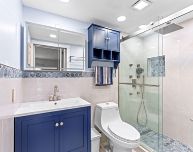 9050 Nw 28th Street - Photo Thumbnail 5