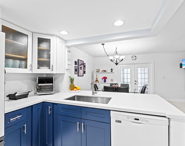 9050 Nw 28th Street - Photo Thumbnail 9