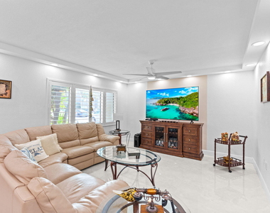 9050 Nw 28th Street - Photo Thumbnail 7