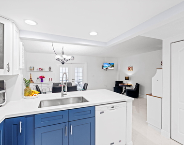 9050 Nw 28th Street - Photo Thumbnail 10