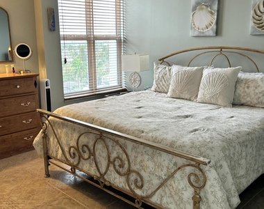 1391 S Ocean Boulevard - Photo Thumbnail 11
