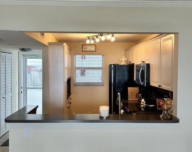 1391 S Ocean Boulevard - Photo Thumbnail 4