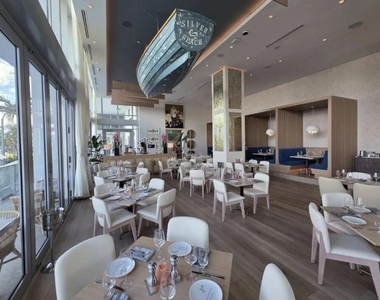 220 Lake Shore Drive - Photo Thumbnail 20