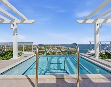 220 Lake Shore Drive - Photo Thumbnail 17