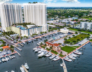 220 Lake Shore Drive - Photo Thumbnail 14