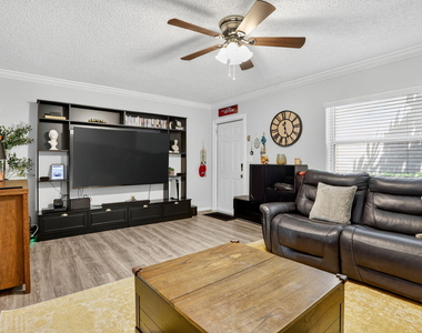 9050 Nw 28th Street - Photo Thumbnail 11