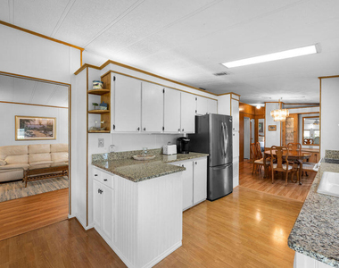 7894 Se Saratoga Drive E - Photo Thumbnail 16