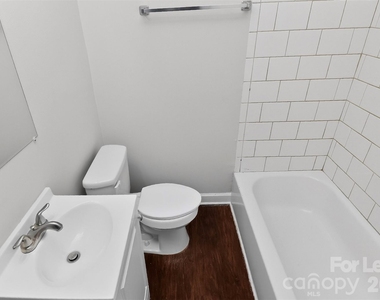 420 Plymouth Avenue - Photo Thumbnail 19