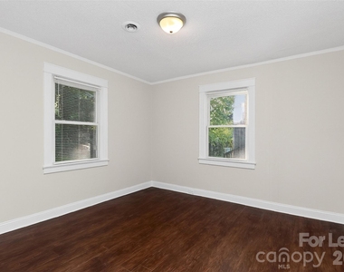 420 Plymouth Avenue - Photo Thumbnail 22