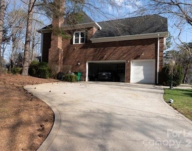 3407 Fawn Hill Road - Photo Thumbnail 12
