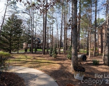 3407 Fawn Hill Road - Photo Thumbnail 13