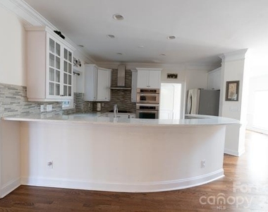 3407 Fawn Hill Road - Photo Thumbnail 4