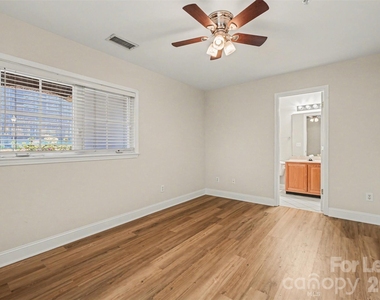 841 W 4th Street - Photo Thumbnail 12