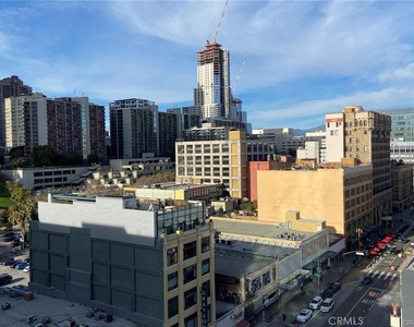 400 S Broadway - Photo Thumbnail 17