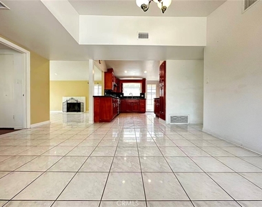 1722 Matchleaf Avenue - Photo Thumbnail 2