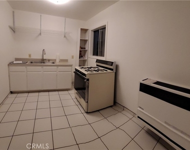 10519 Nopalito Street - Photo Thumbnail 2