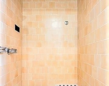 223 1/2 S Gale Drive - Photo Thumbnail 25