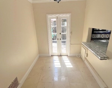223 1/2 S Gale Drive - Photo Thumbnail 13