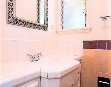 223 1/2 S Gale Drive - Photo Thumbnail 27