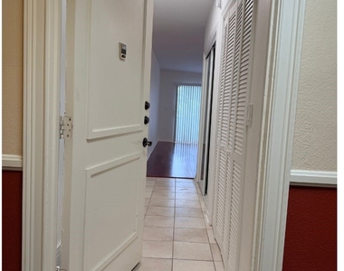 15344 Weddington Street - Photo Thumbnail 3