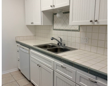 15344 Weddington Street - Photo Thumbnail 11