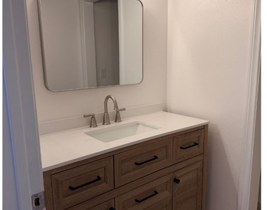 15344 Weddington Street - Photo Thumbnail 21